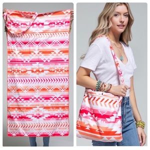 B122🩷🧡Plush full sized beach towel converts to shoulder bag4 ease of use4beach